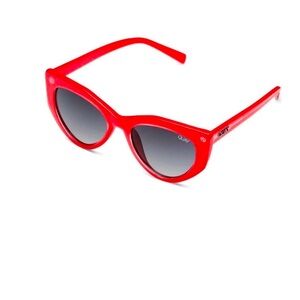 NWT Quay PERSUASIVE red/blk smoke MEDIUM size cat eye